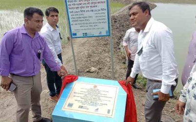 কয়রায় হলুদবুনিয়া খাল পুনঃ খনন কাজের উদ্বোধন